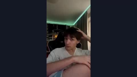 Snapshot of whitekingg chatting on 22, 11, 2025 whitekingg online show from 22, 11, 2025