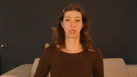 White Queen online show from 13, 4, 2026