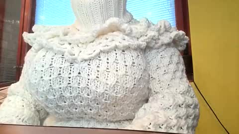 whitesweater online show from 6, 10, 2025