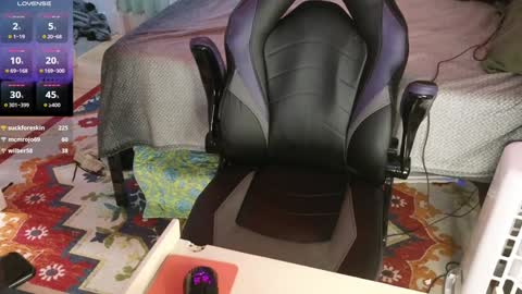 Snapshot of whitewolf2727 chatting on 13, 1, 2025 WhiteWolf online show from 13, 1, 2025