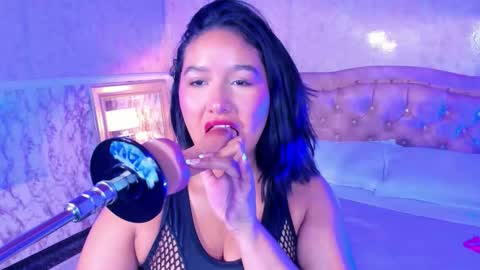 Snapshot of whitneybrown_ chatting on 27, 3, 2026 Whitney online show from 27, 3, 2026