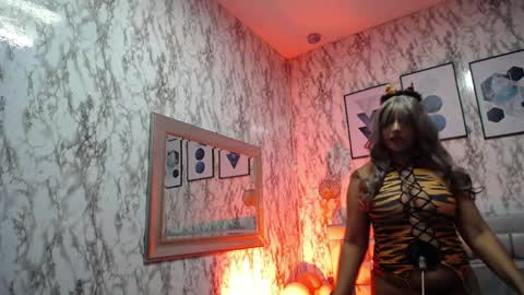 Snapshot of whitneybrown_ chatting on 29, 3, 2026 Whitney online show from 29, 3, 2026