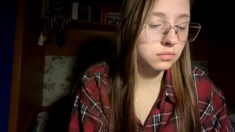 Vicky online show from 9, 4, 2026