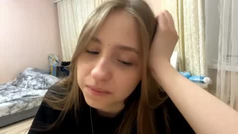 Vicky online show from 16, 4, 2026