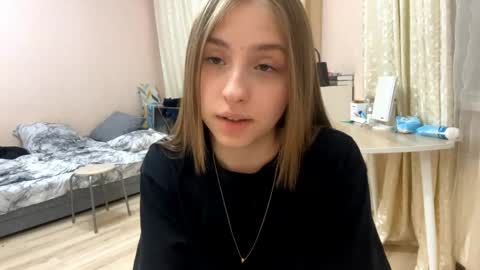 Vicky online show from 16, 4, 2026