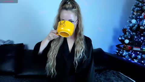 whitneypunnch online show from 15, 12, 2025