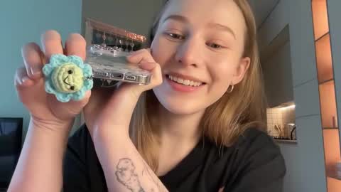 Alisa online show from 3, 2, 2025