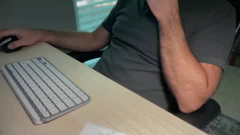 whoisthere_new online show from 3, 10, 2025