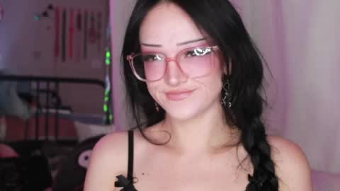 Zoe Grace online show from 15, 4, 2026