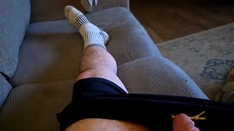 whorekneeweeny online show from 18, 3, 2026