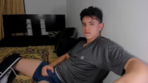 whos_he online show from 2, 12, 2025