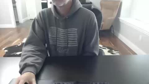 Snapshot of whyjonnie chatting on 20, 10, 2025 Why Jonnie online show from 20, 10, 2025