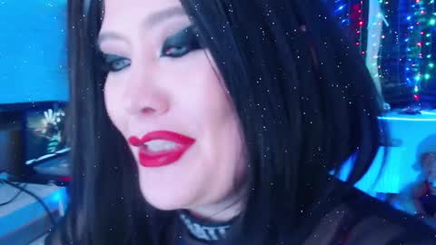 Laura  online show from 12, 1, 2025