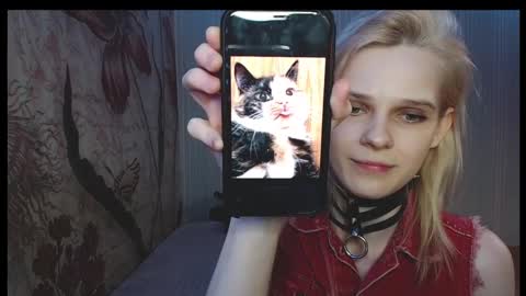 Snapshot of wicky_hey chatting on 1, 3, 2025 Victoria online show from 1, 3, 2025