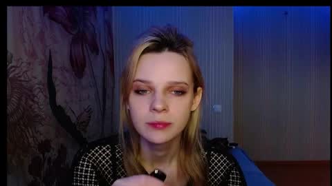 Snapshot of wicky_hey chatting on 26, 10, 2025 Victoria online show from 26, 10, 2025