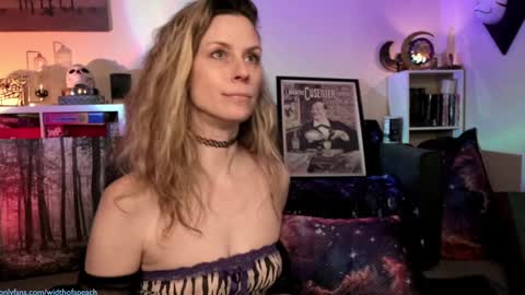 Gretchen  Jimmy online show from 5, 2, 2025