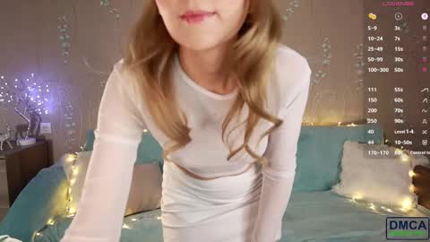 Snapshot of wild_berrrie chatting on 11, 2, 2025 Alice online show from 11, 2, 2025