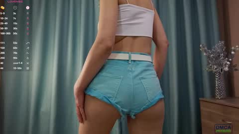 Snapshot of wild_berrrie chatting on 2, 3, 2025 Alice online show from 2, 3, 2025