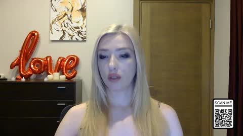 Snapshot of wild_silk_desire chatting on 5, 4, 2026 Alina online show from 5, 4, 2026