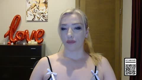Snapshot of wild_silk_desire chatting on 6, 4, 2026 Alina online show from 6, 4, 2026