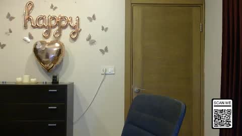 Snapshot of wild_silk_desire chatting on 18, 4, 2026 Alina online show from 18, 4, 2026