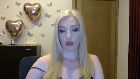 Snapshot of wild_silk_desire chatting on 25, 6, 2026 Alina online show from 25, 6, 2026