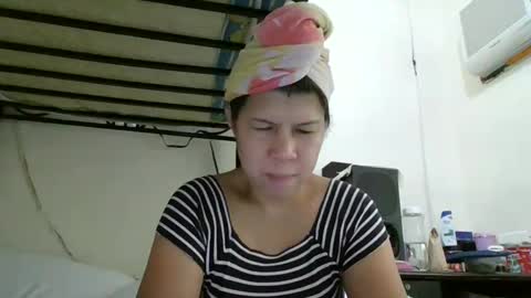 Snapshot of wildbrownchick69 chatting on 24, 1, 2025 WildChick online show from 24, 1, 2025