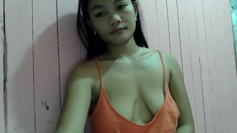 wildchilly_pearl19 online show from 8, 1, 2025