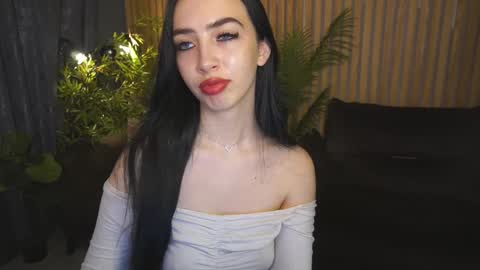 Alena online show from 10, 10, 2025