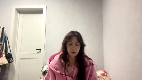 wildpeachh online show from 17, 10, 2025