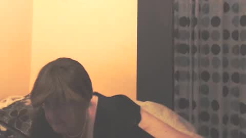 WildRedCat online show from 19, 11, 2025