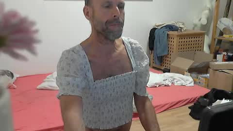 Lilian online show from 10, 10, 2025