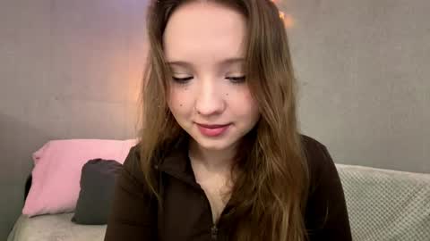 Snapshot of willenasow chatting on 20, 5, 2026 Olivia online show from 20, 5, 2026