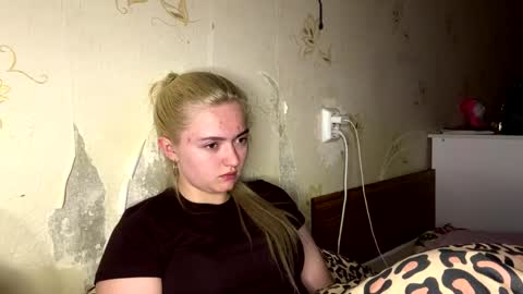 Snapshot of willettealfiero chatting on 24, 4, 2026 Sophia online show from 24, 4, 2026