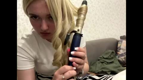 Snapshot of willettealfiero chatting on 18, 5, 2026 Sophia online show from 18, 5, 2026