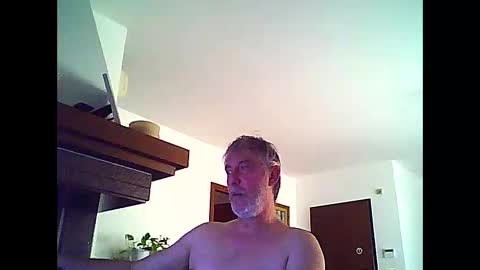 Snapshot of willfire71 chatting on 16, 5, 2026 Willfire71 online show from 16, 5, 2026
