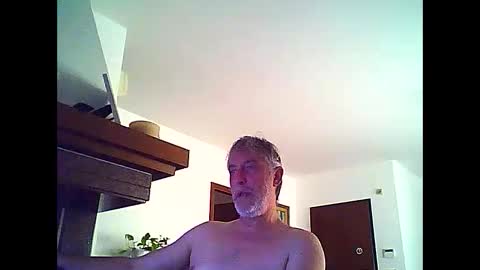 Snapshot of willfire71 chatting on 16, 5, 2026 Willfire71 online show from 16, 5, 2026