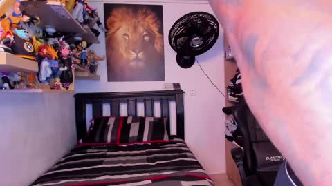 Snapshot of william_dracko9 chatting on 10, 3, 2025 Dracko online show from 10, 3, 2025