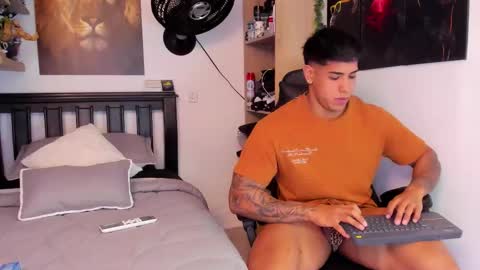 Snapshot of william_dracko9 chatting on 2, 10, 2025 Dracko online show from 2, 10, 2025