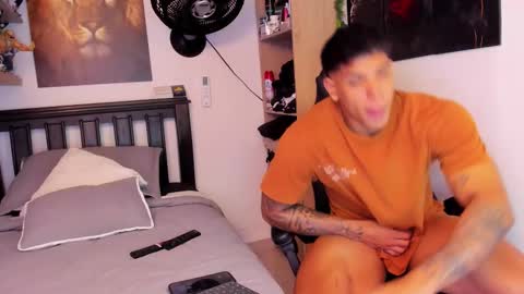 Snapshot of william_dracko9 chatting on 24, 10, 2025 Dracko online show from 24, 10, 2025