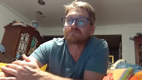 Snapshot of williamrb83 chatting on 24, 10, 2025 William online show from 24, 10, 2025