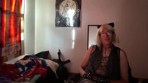 Ville Lohner online show from 19, 10, 2025