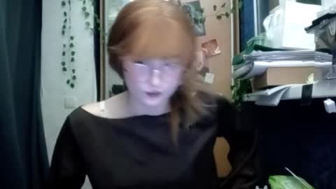 Phoebe online show from 26, 3, 2026