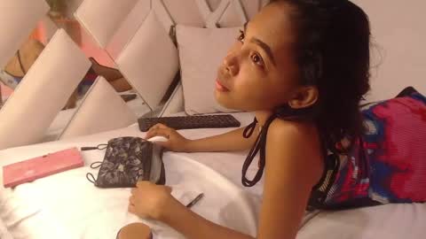Snapshot of willow_smitt_ chatting on 23, 4, 2026 luna online show from 23, 4, 2026