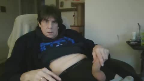 Snapshot of willtie26 chatting on 1, 1, 2025 willtie26 online show from 1, 1, 2025