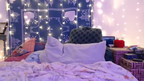 Eevie online show from 26, 12, 2024