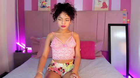  Winnifer Gonzalez  online show from 10, 12, 2024