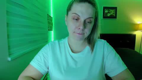 Snapshot of winter_miracle chatting on 13, 3, 2026 Winter Miracle online show from 13, 3, 2026