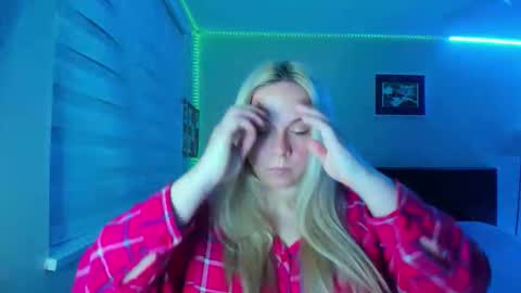 Snapshot of winter_miracle chatting on 21, 3, 2026 Winter Miracle online show from 21, 3, 2026