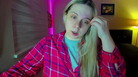 Snapshot of winter_miracle chatting on 1, 4, 2026 Winter Miracle online show from 1, 4, 2026